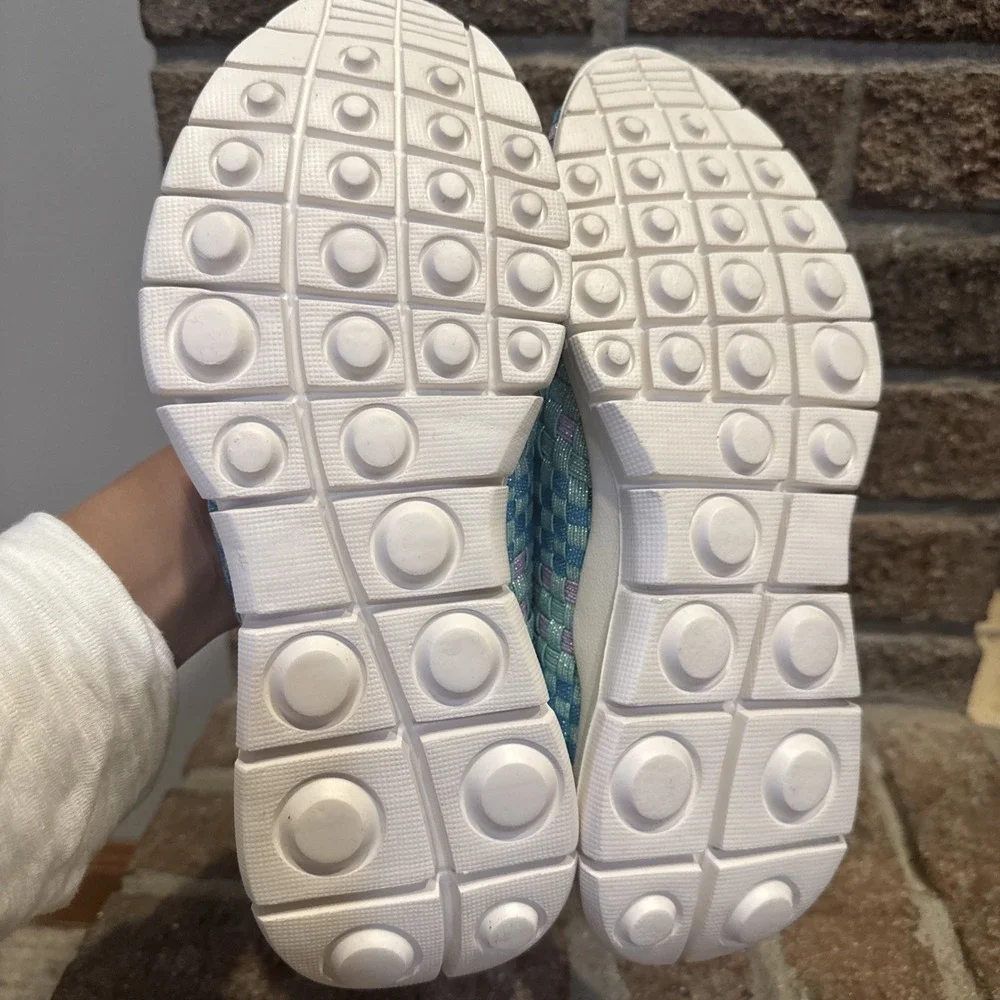 Bernie Mev Womens Comfi Sea Breeze Shimmer Stretch Woven‎ Open Toe Sz 8 #421